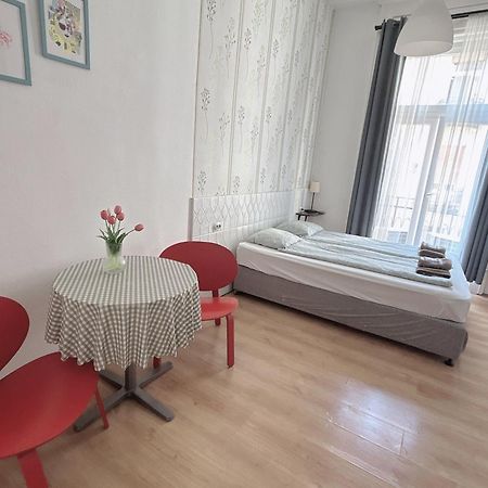11# Sunflower Cozy Apartment Budapest Eksteriør bilde
