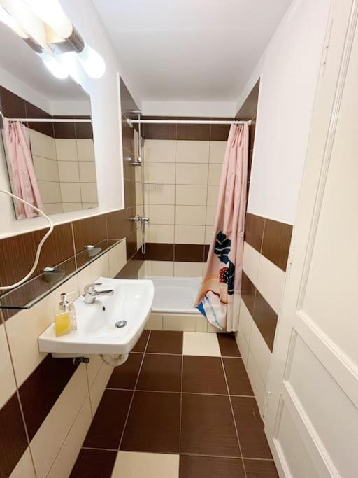 11# Sunflower Cozy Apartment Budapest Eksteriør bilde